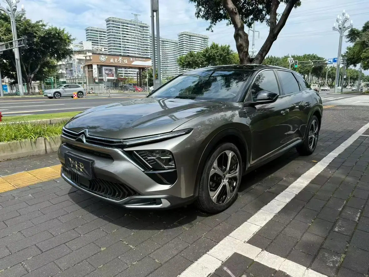 Citroën Versailles C5 X