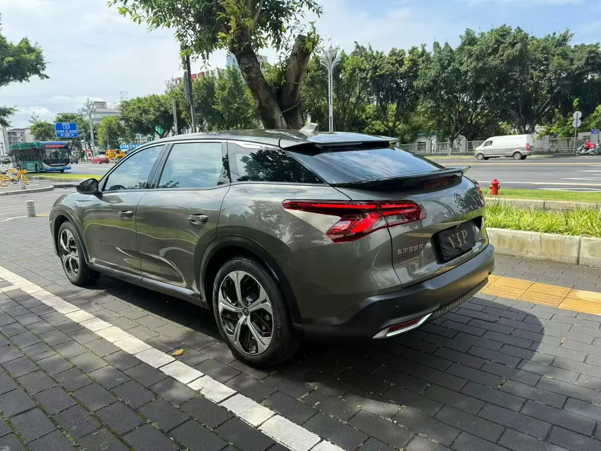 Citroën Versailles C5 X