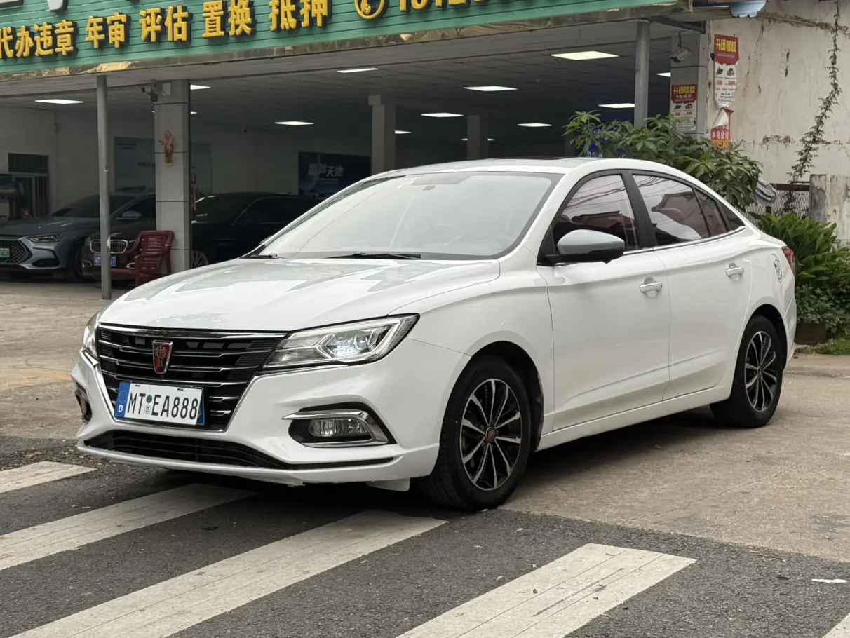 Roewe i5