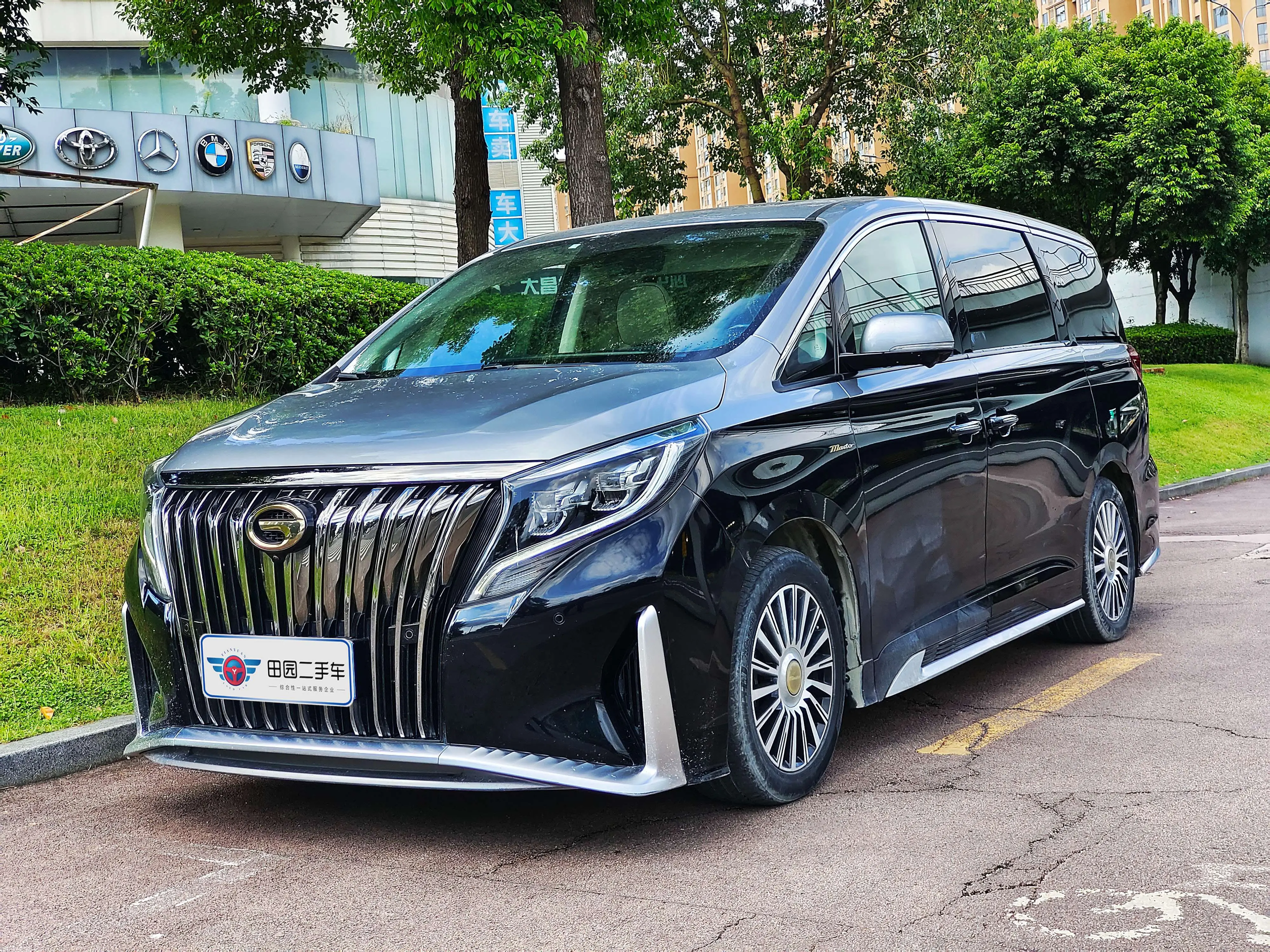 GAC Trumpchi M8  из Китая