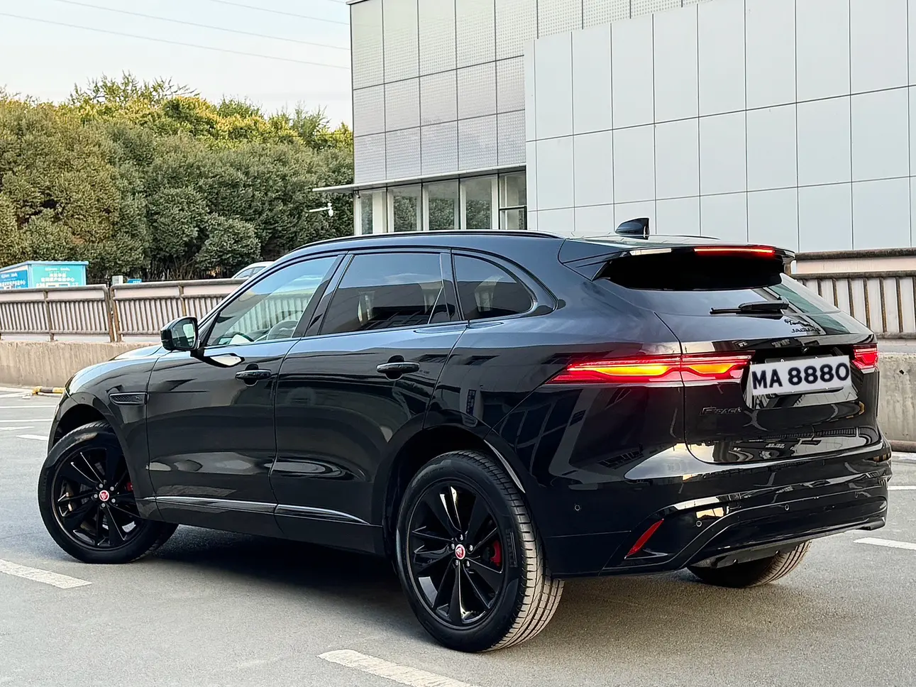 Jaguar F-PACE