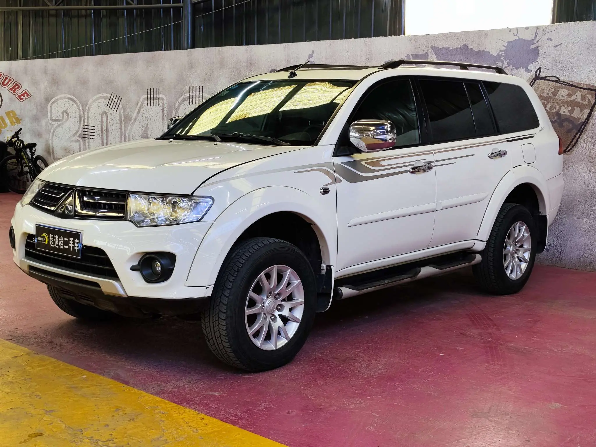 Mitsubishi Pajero Jinchang