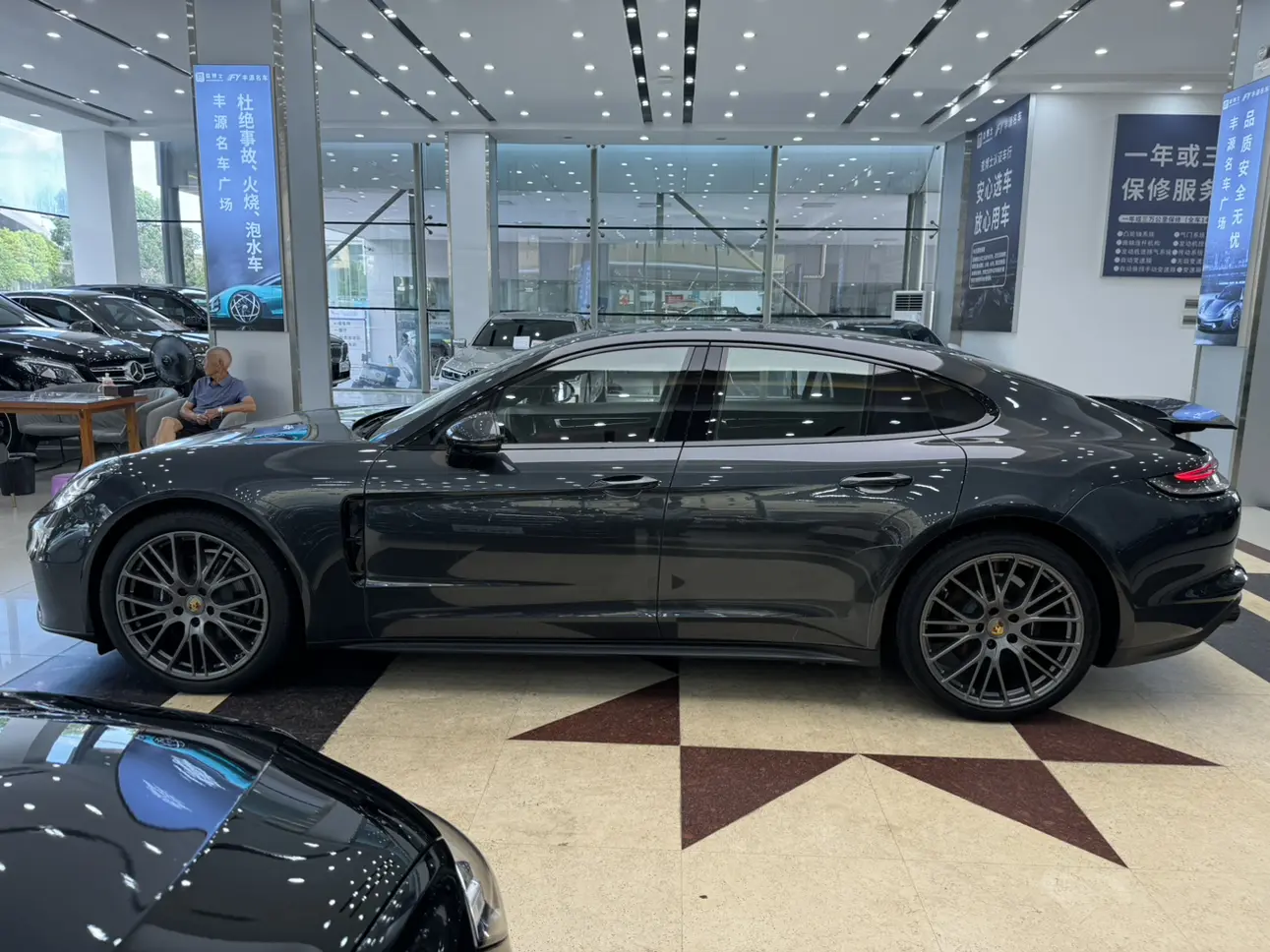 Porsche Panamera