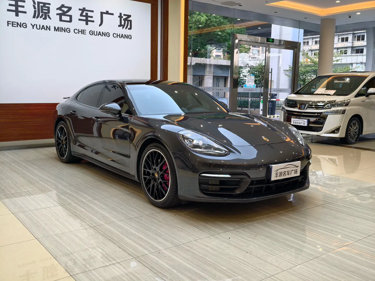 Porsche Panamera