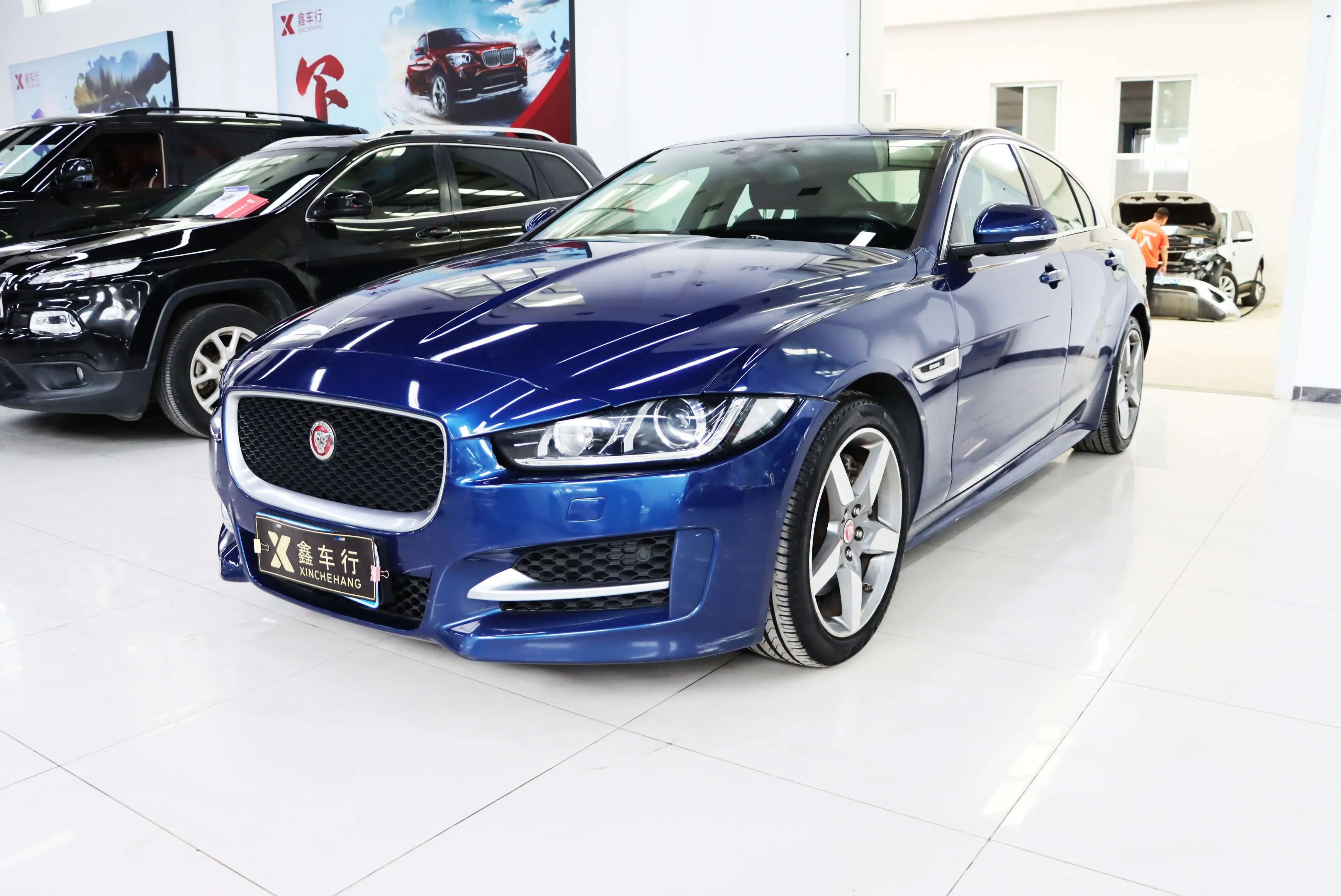 Jaguar XE