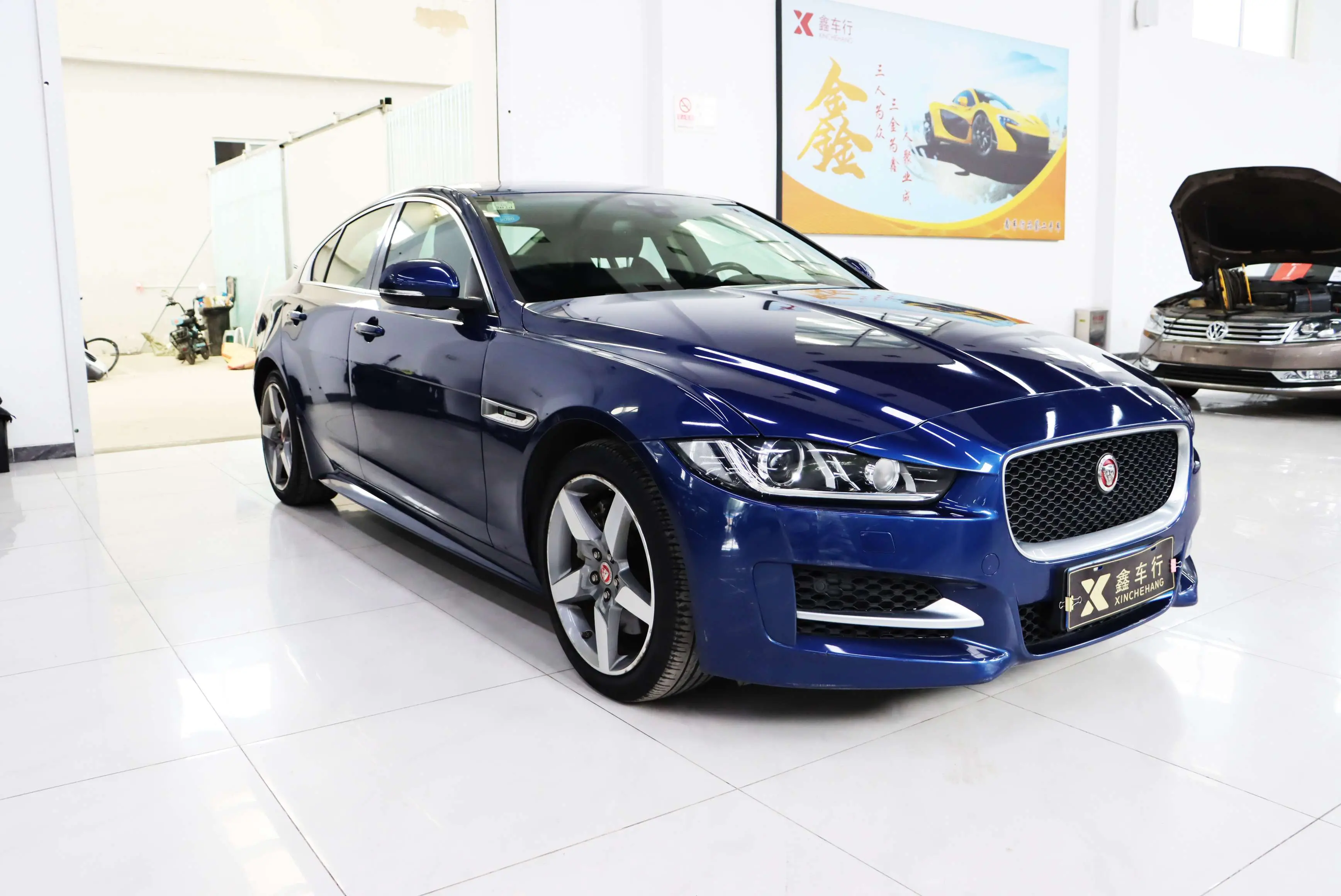 Jaguar XE