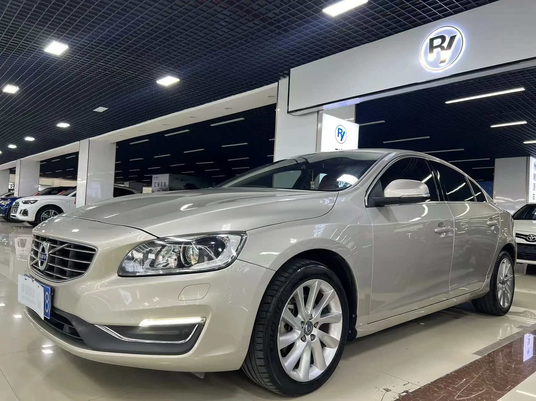 Volvo S60