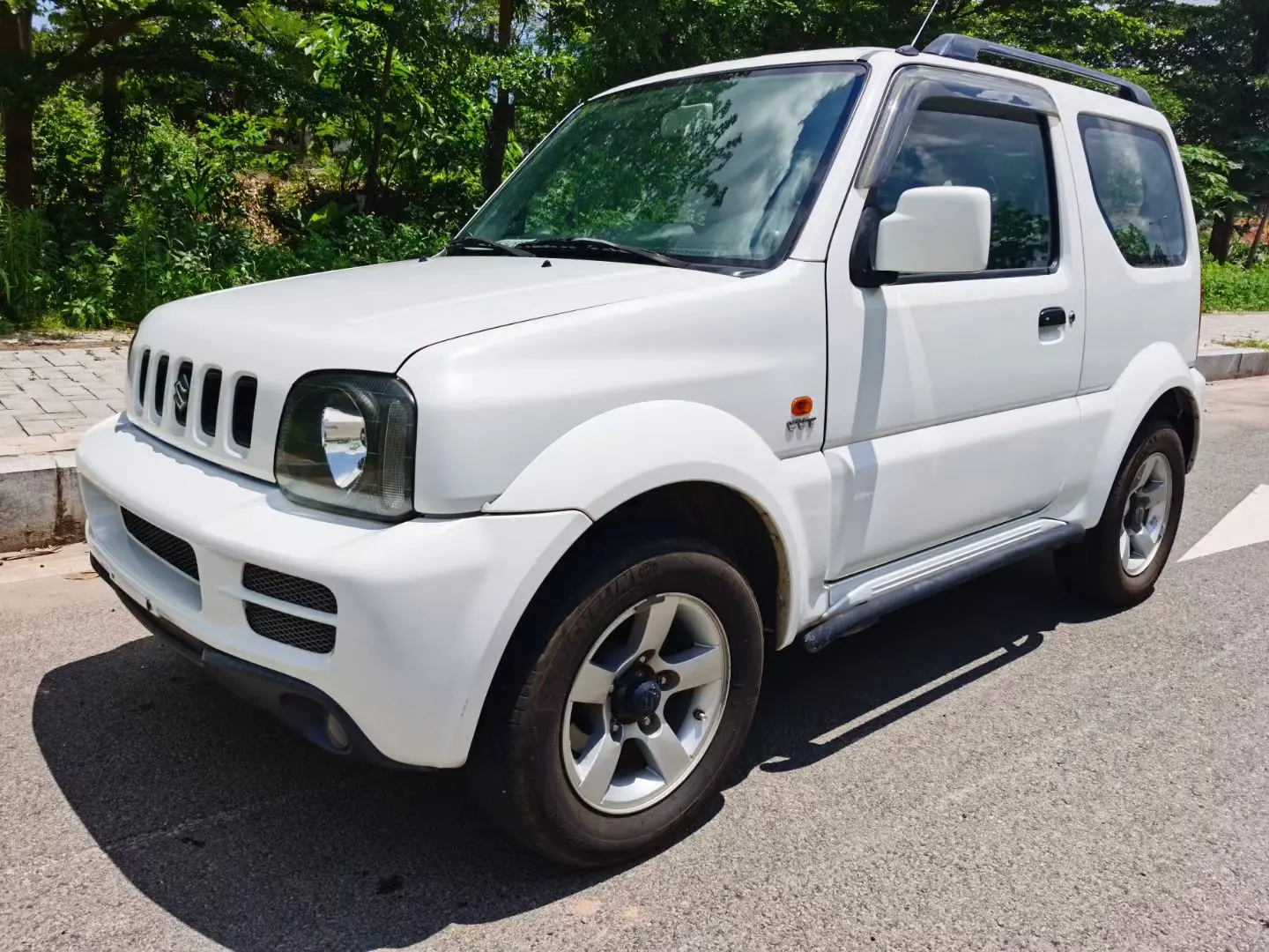 Suzuki Jimny (imported)