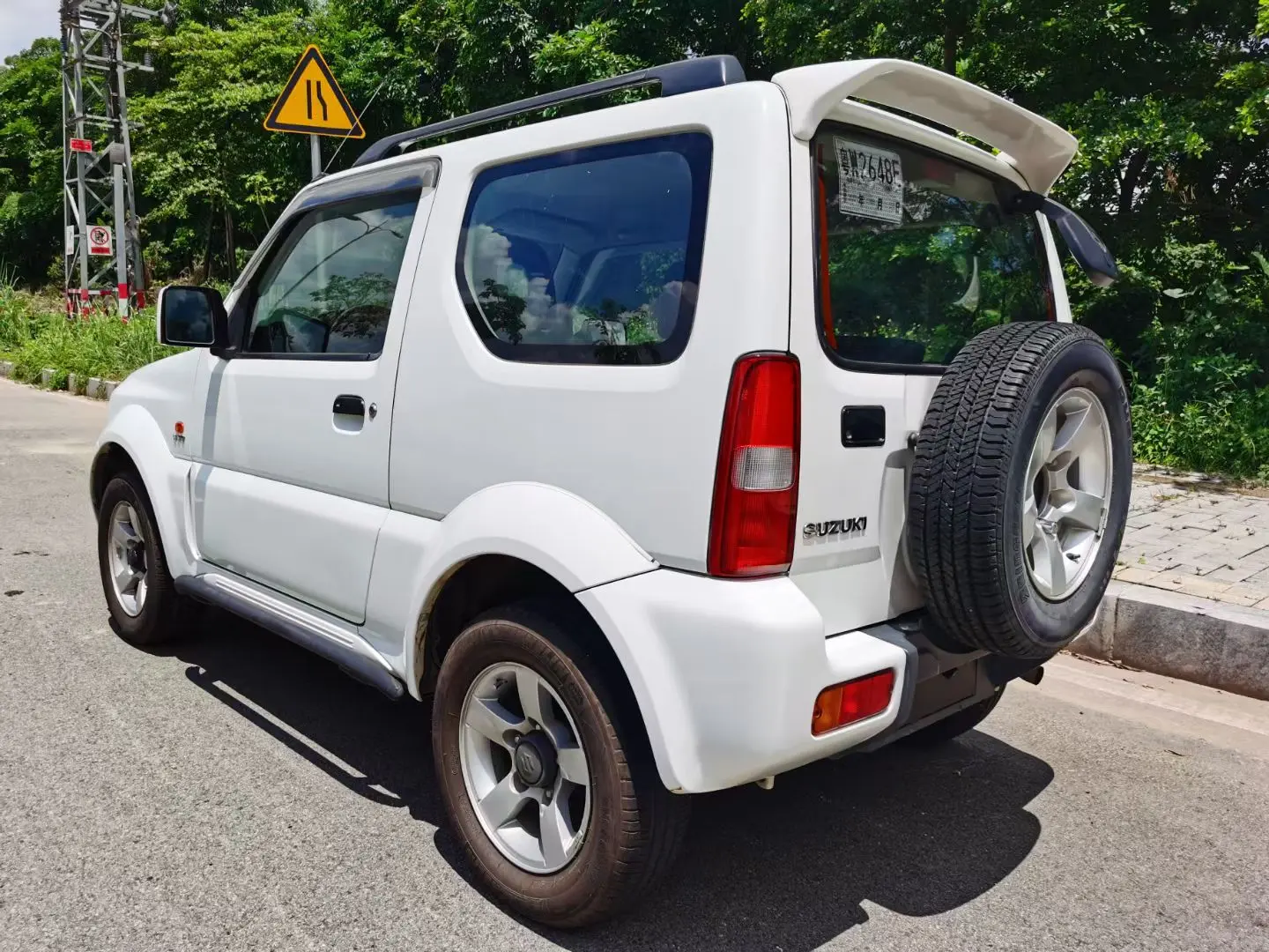 Suzuki Jimny (imported)