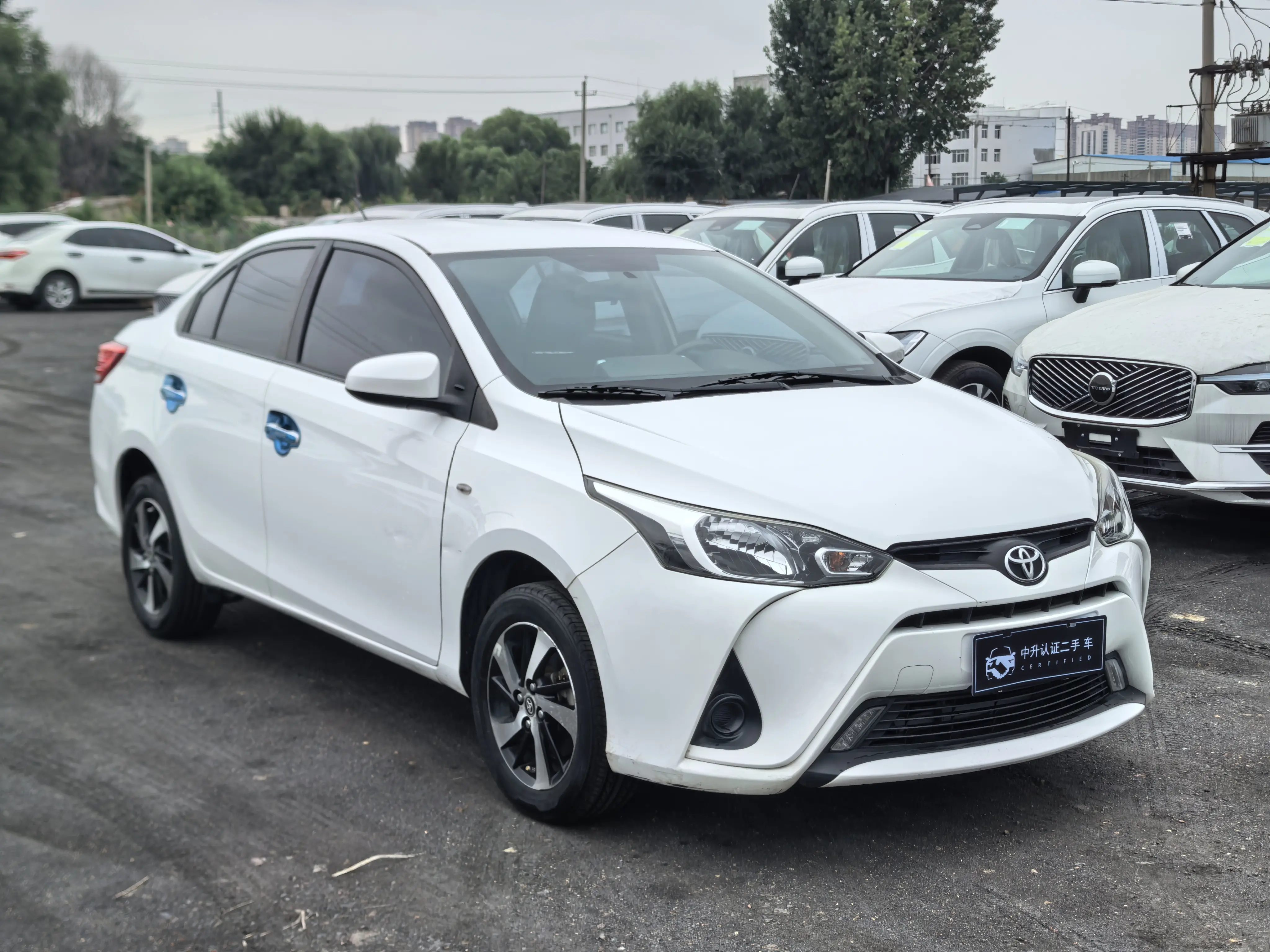 Toyota YARiS L Enjoy