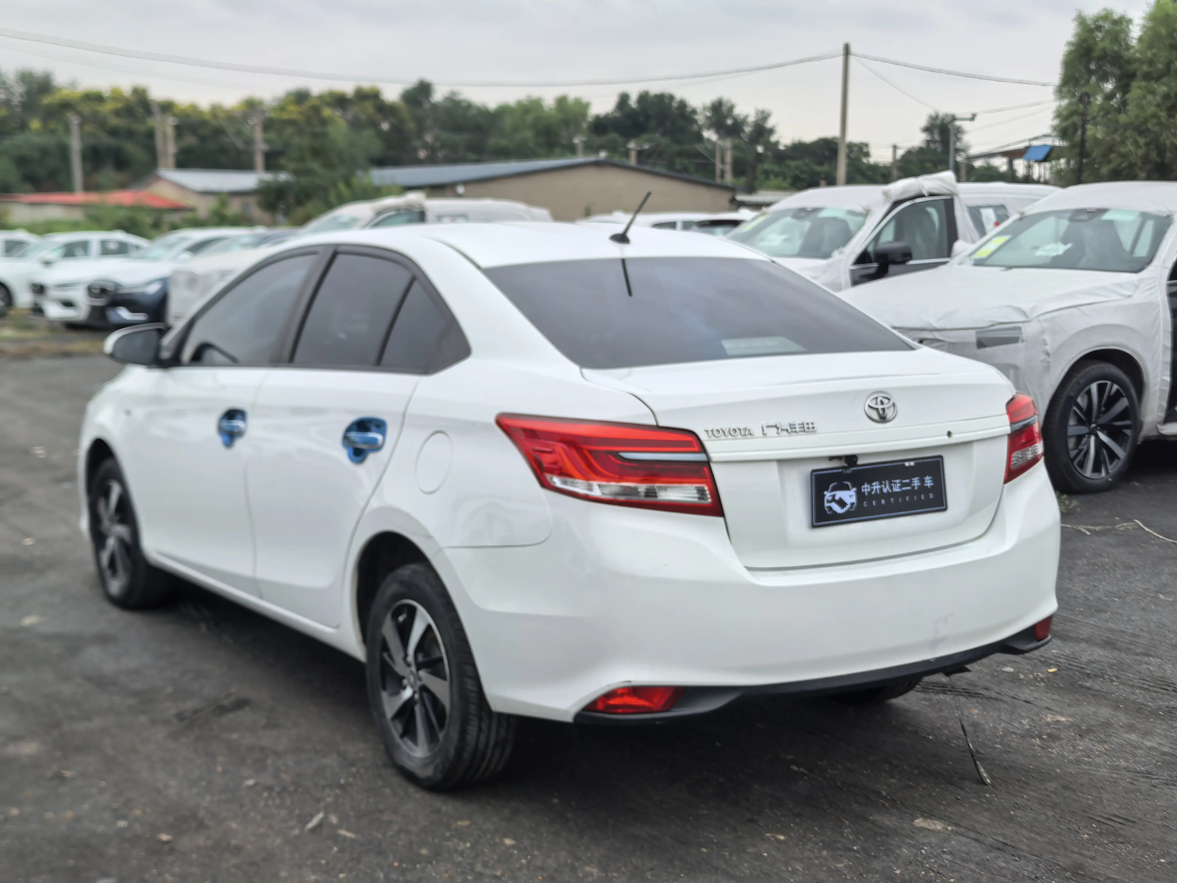 Toyota YARiS L Enjoy