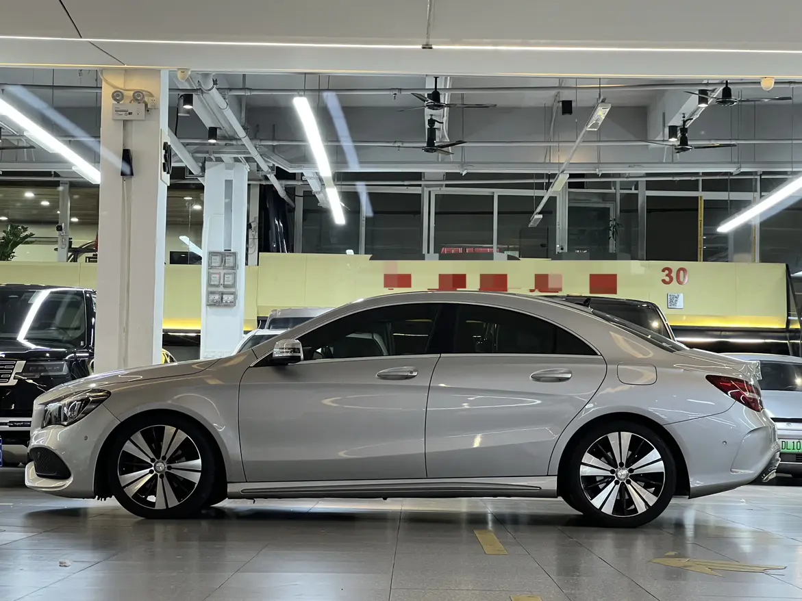Mercedes-Benz Mercedes CLA