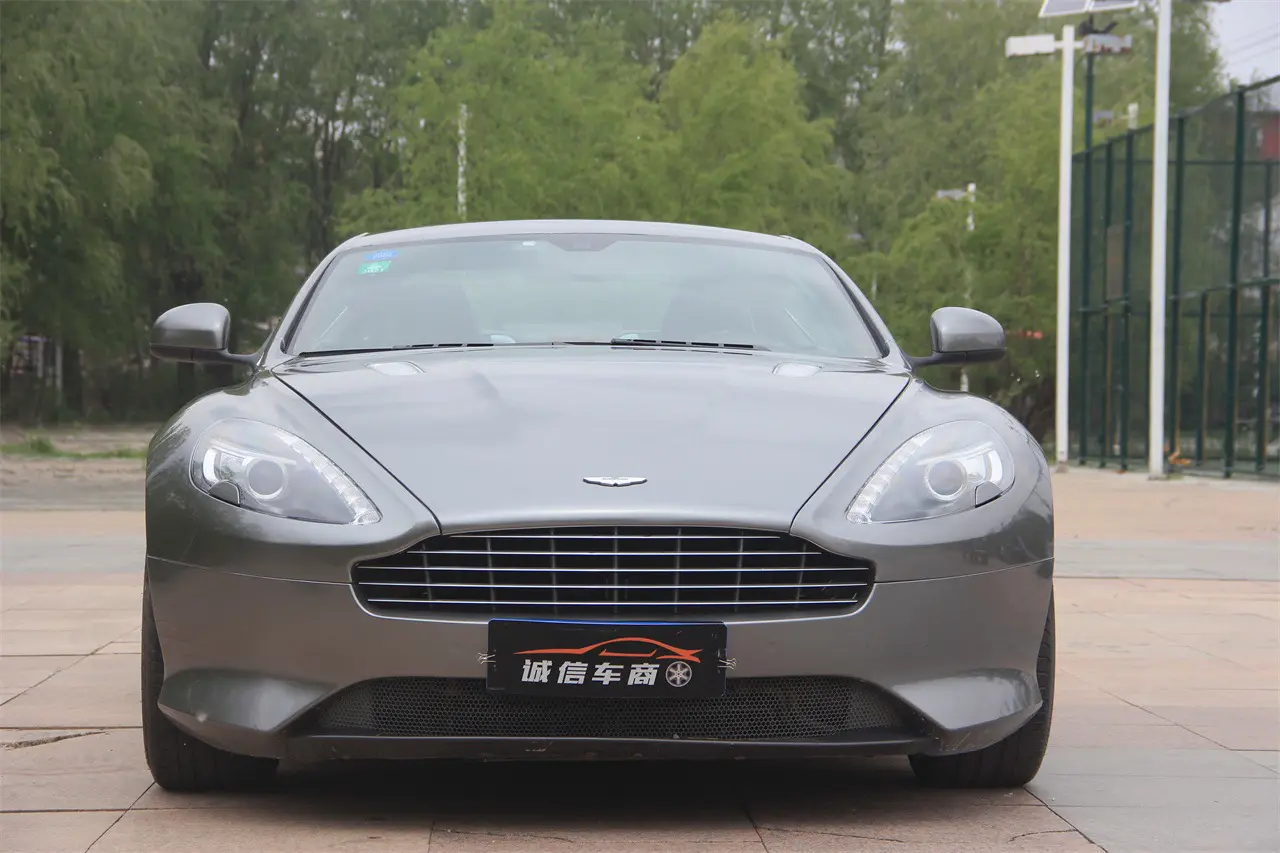 Aston Martin DB9