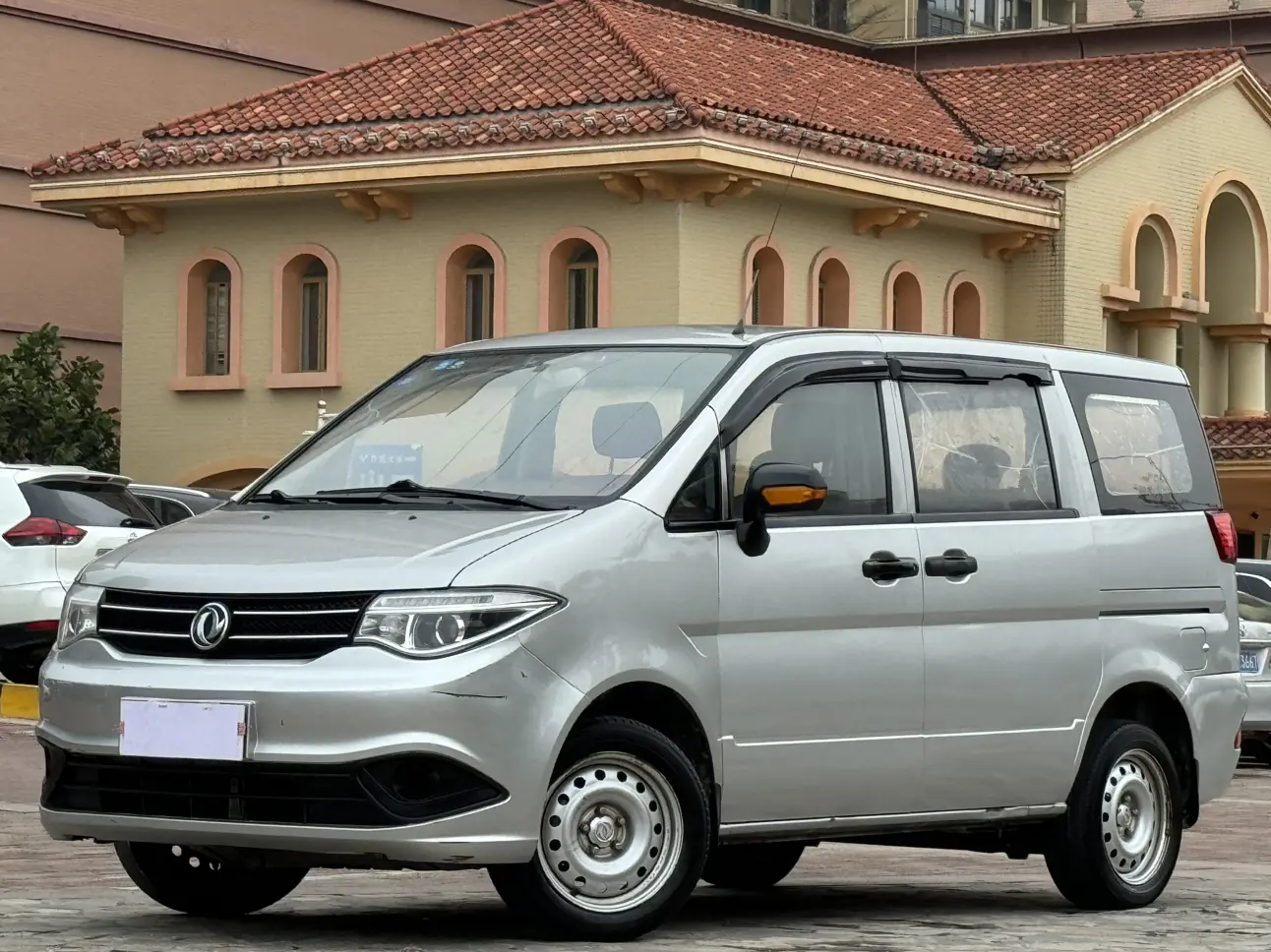 Dongfeng Shuaike  из Китая