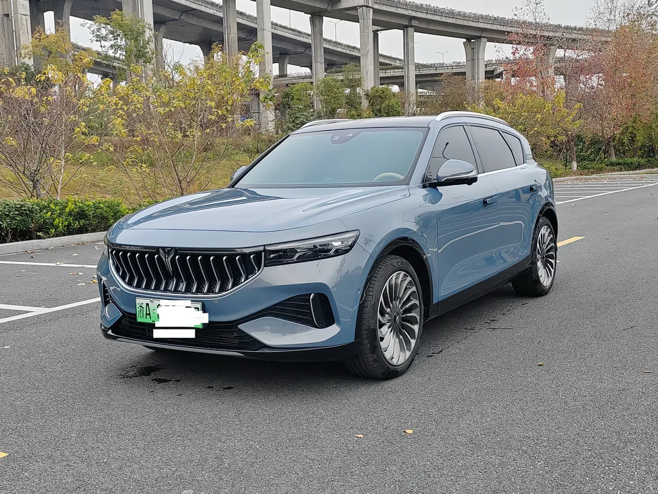 Voyah Lantu FREE  из Китая