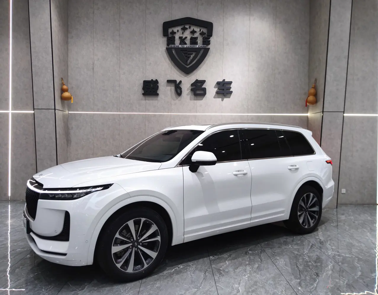 Li ONE (Ideal ONE)  из Китая