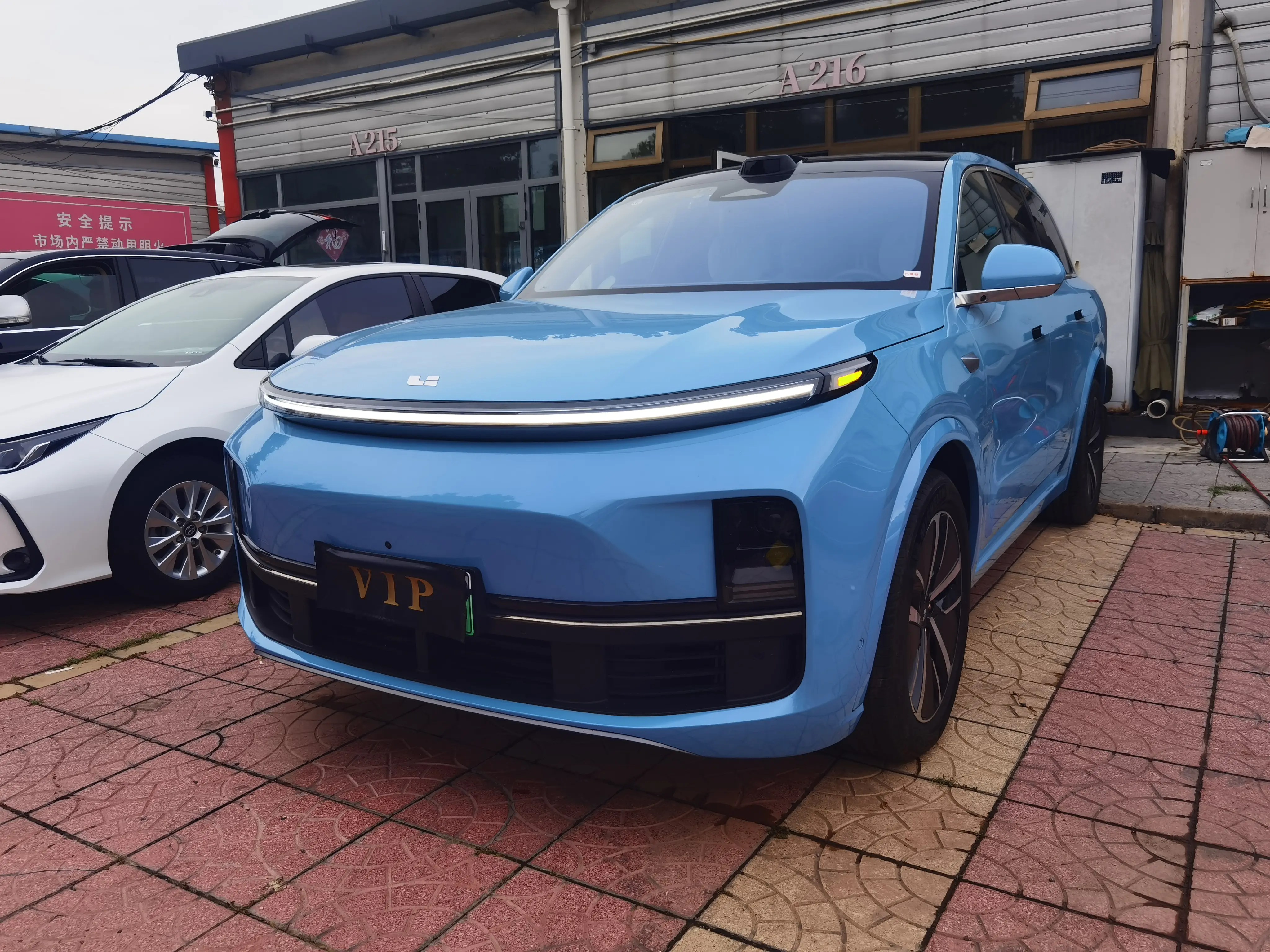 Li L8 (Ideal L8)  из Китая