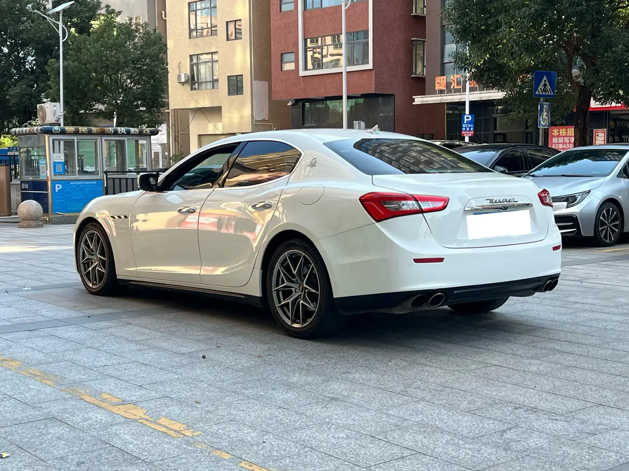 Maserati Ghibli