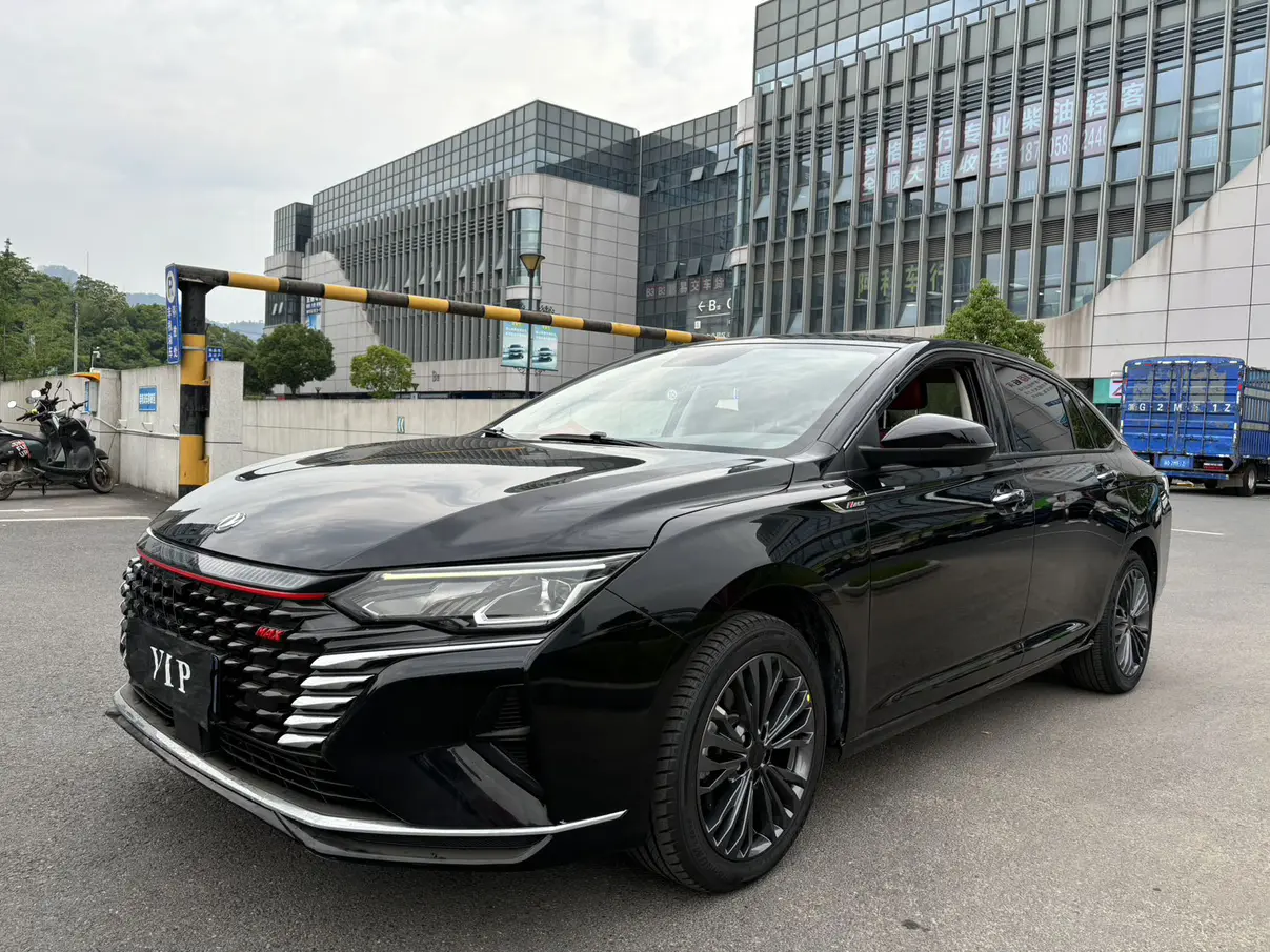 Dongfeng Yixuan MAX