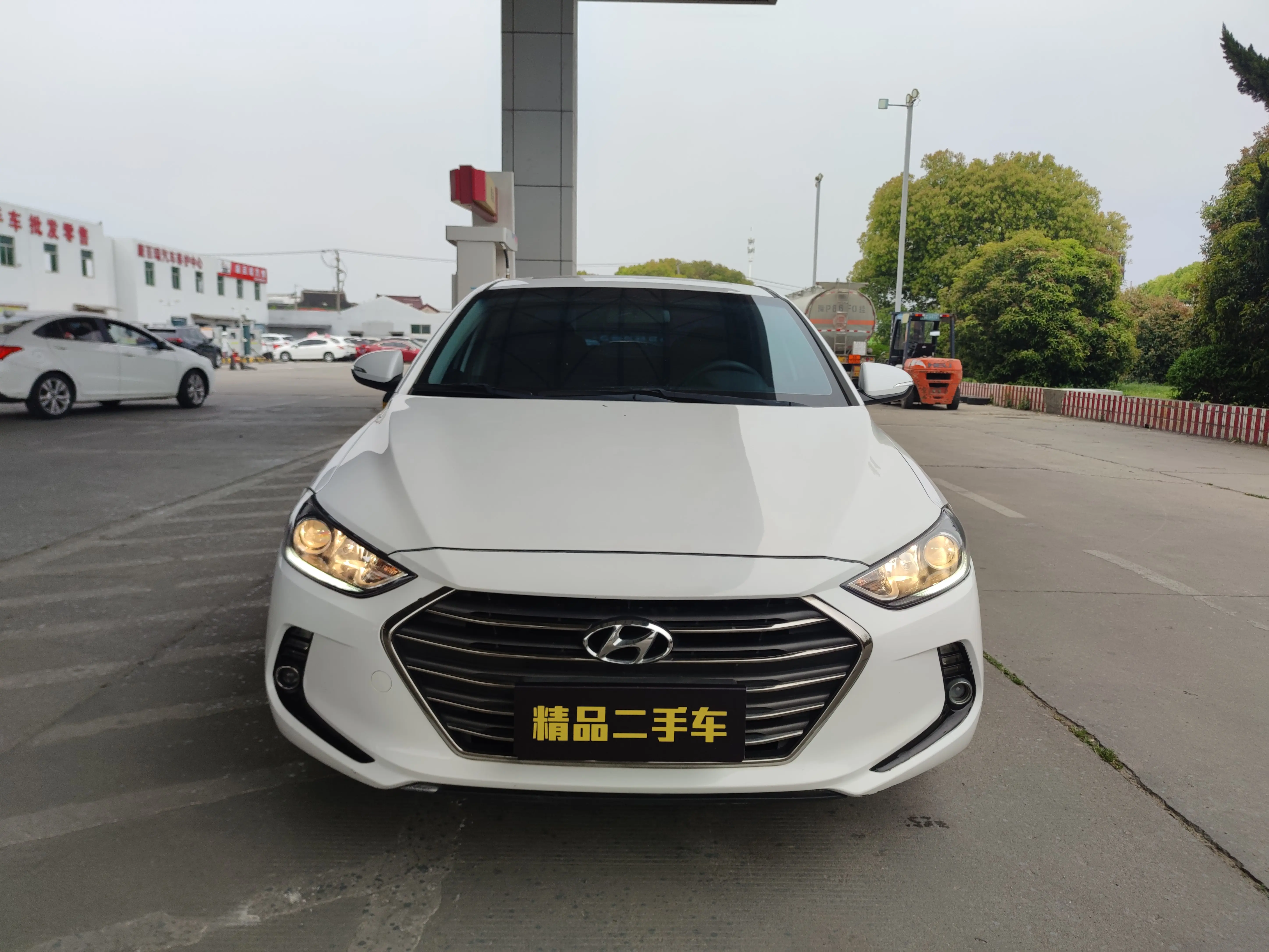 Hyundai Lead