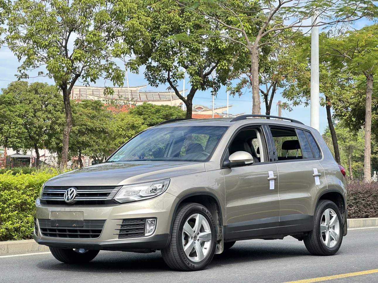 Volkswagen Tiguan  из Китая