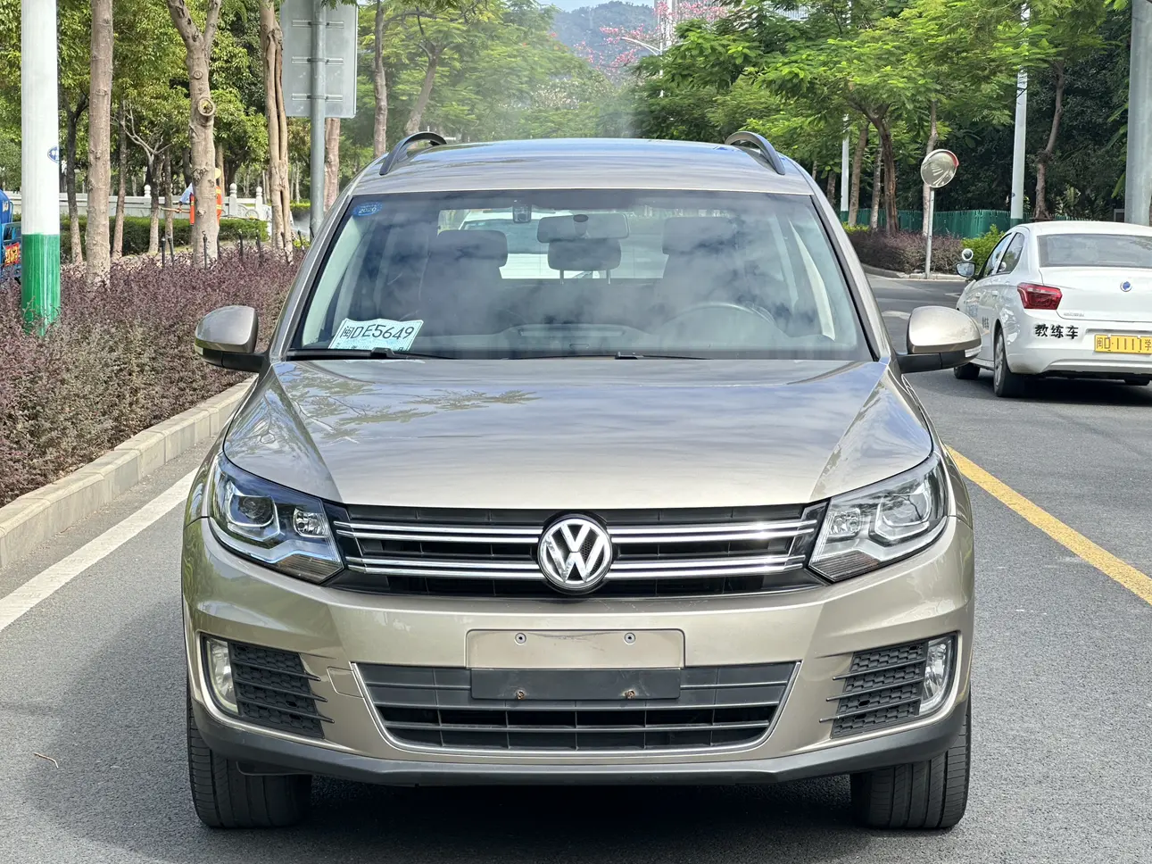 Volkswagen Tiguan  из Китая