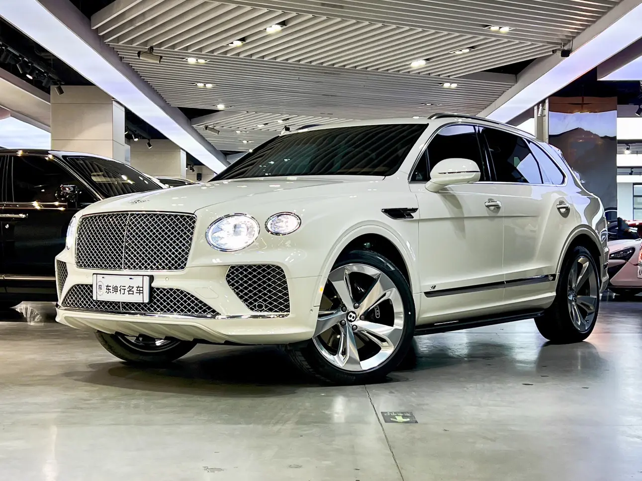 Bentley Bentayga  из Китая