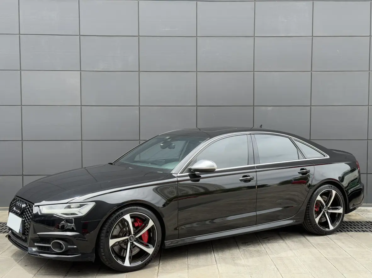 Audi S6  из Китая