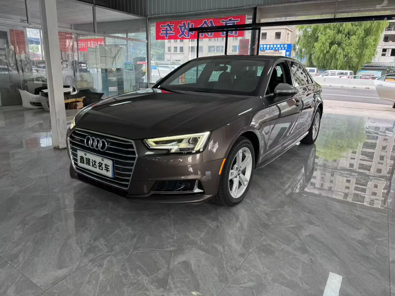 Audi A4L  из Китая