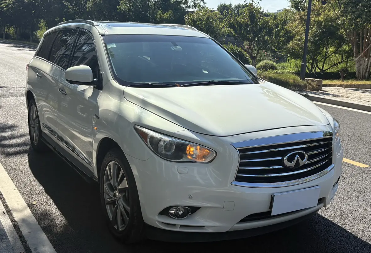 Infiniti QX60 (imported)