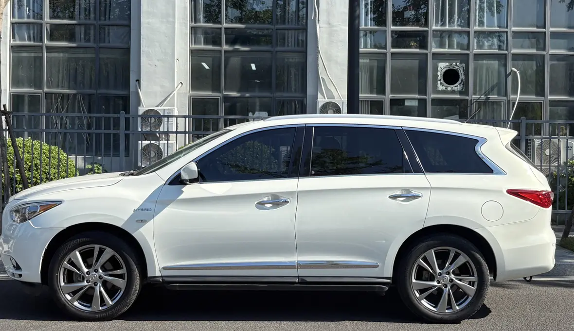 Infiniti QX60 (imported)