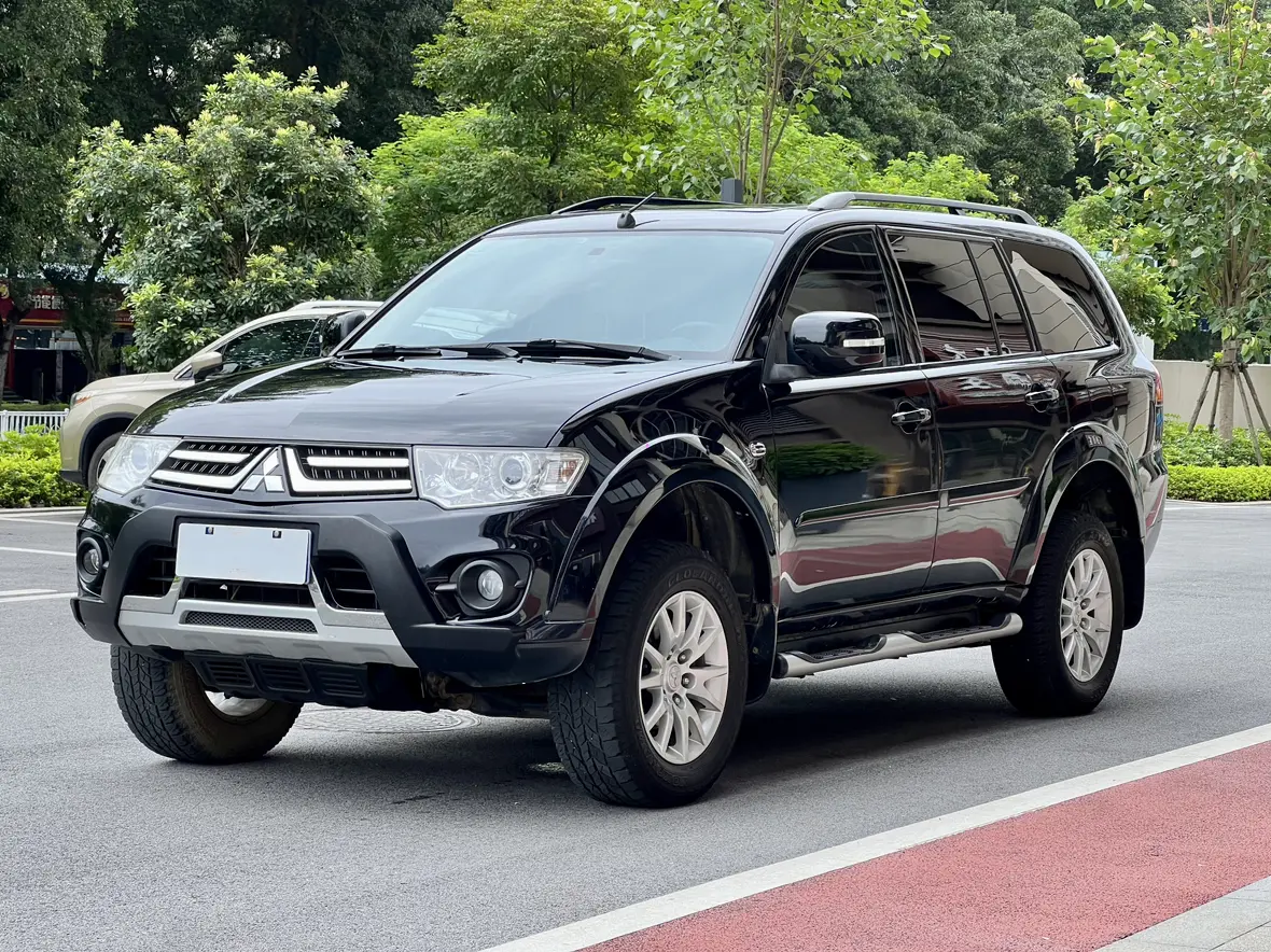 Mitsubishi Pajero Jinchang