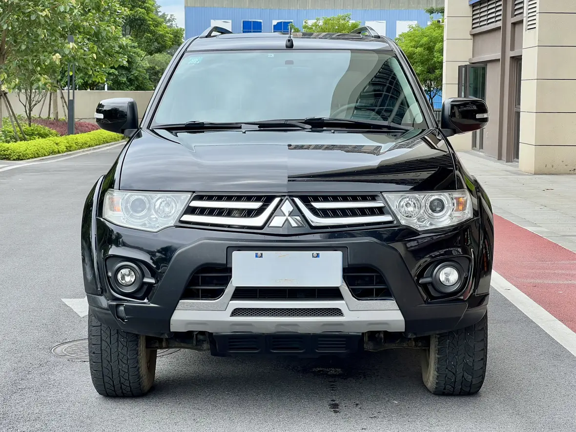 Mitsubishi Pajero Jinchang