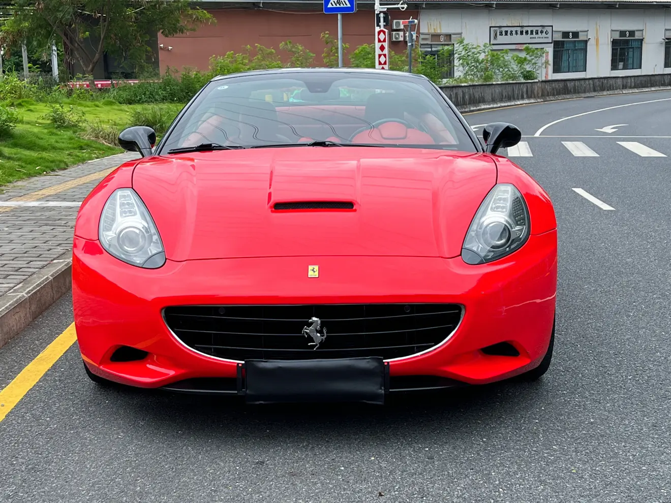 Ferrari California T