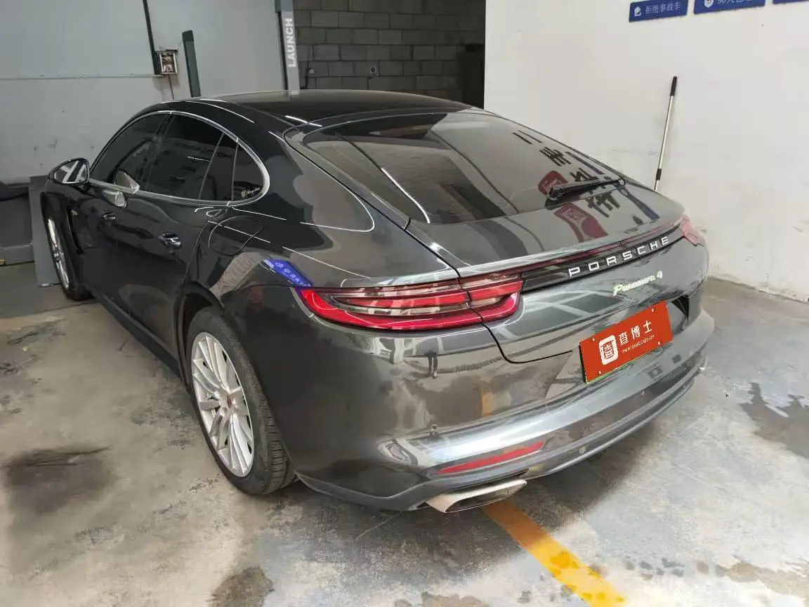 Porsche Panamera E-Hybrid