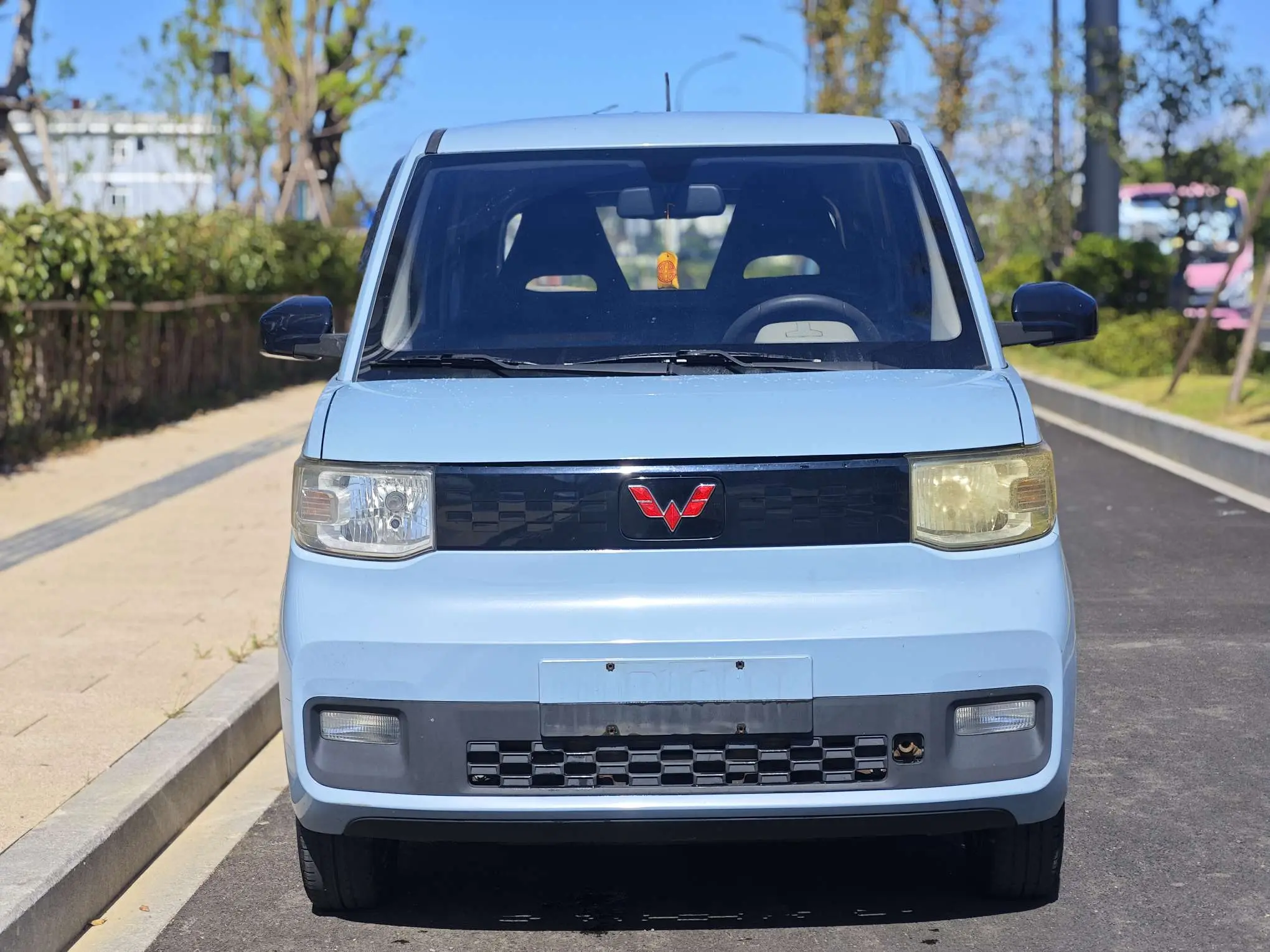 Wuling Hongguang MINIEV  из Китая