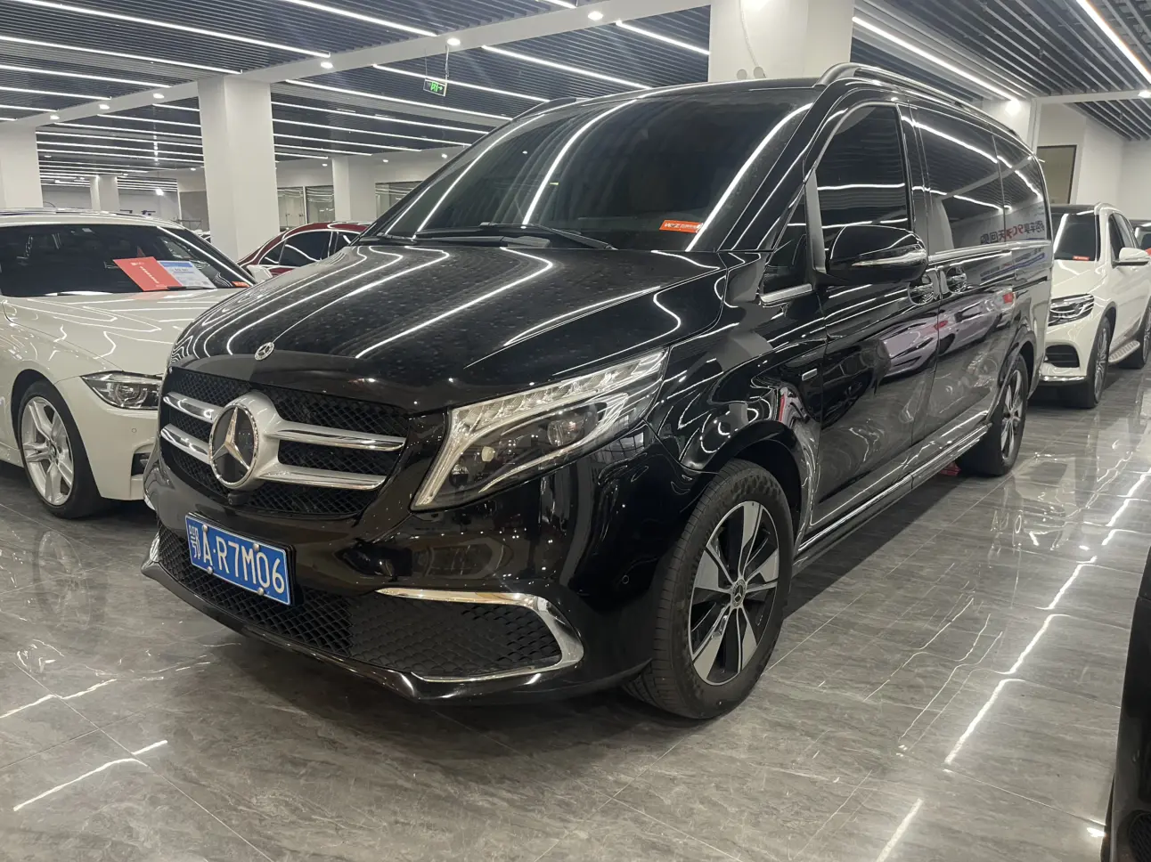 Mercedes-Benz Mercedes Benz V Class