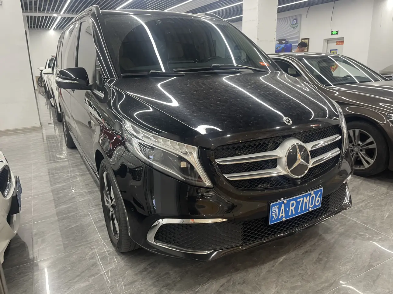 Mercedes-Benz Mercedes Benz V Class