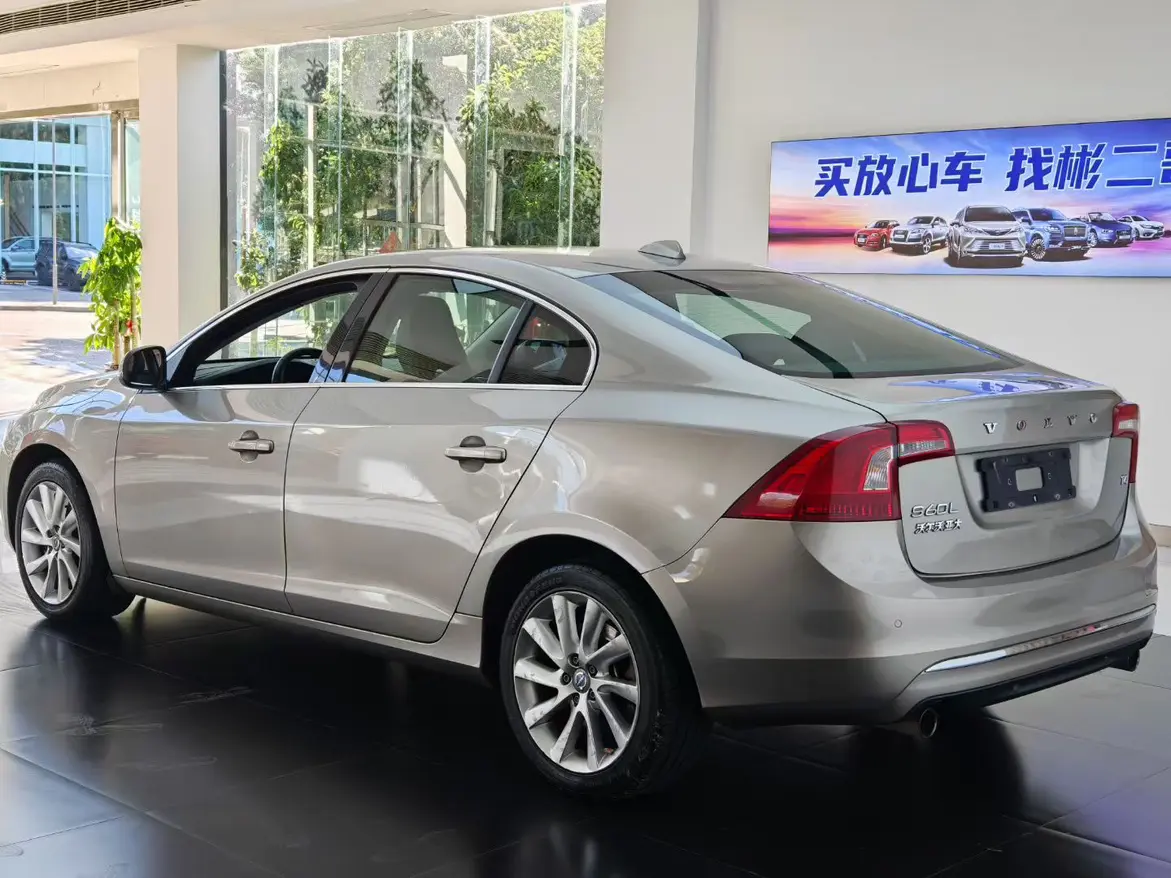 Volvo S60