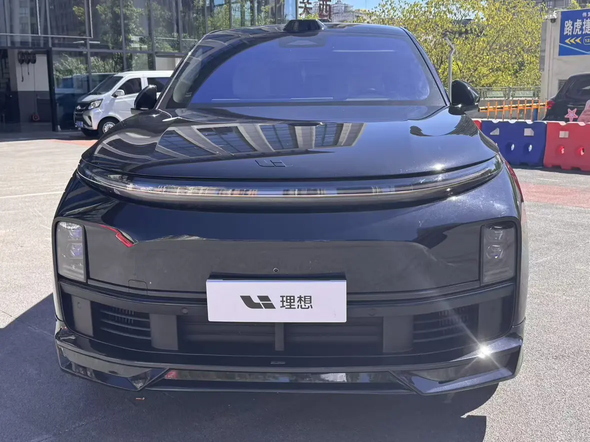 Li L7 (Ideal L7)  из Китая