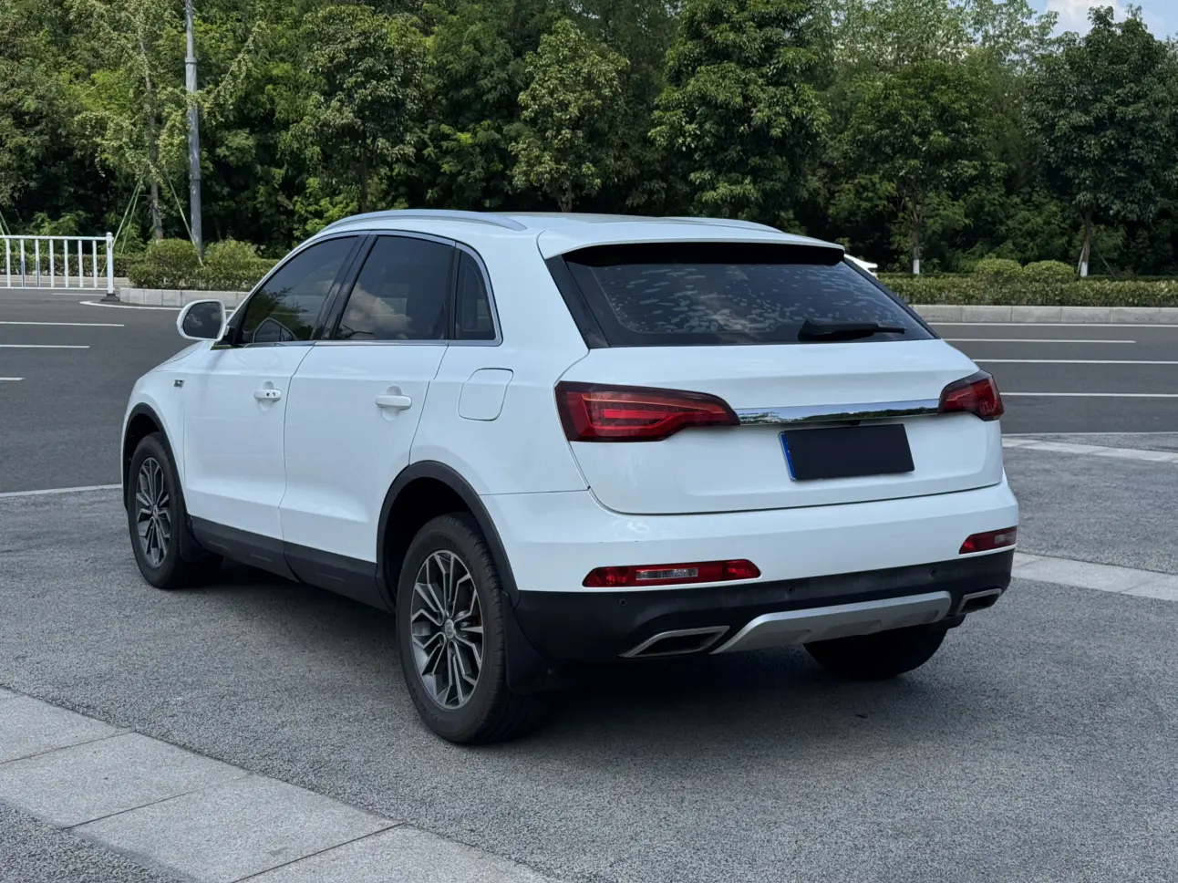 Zotye SR7