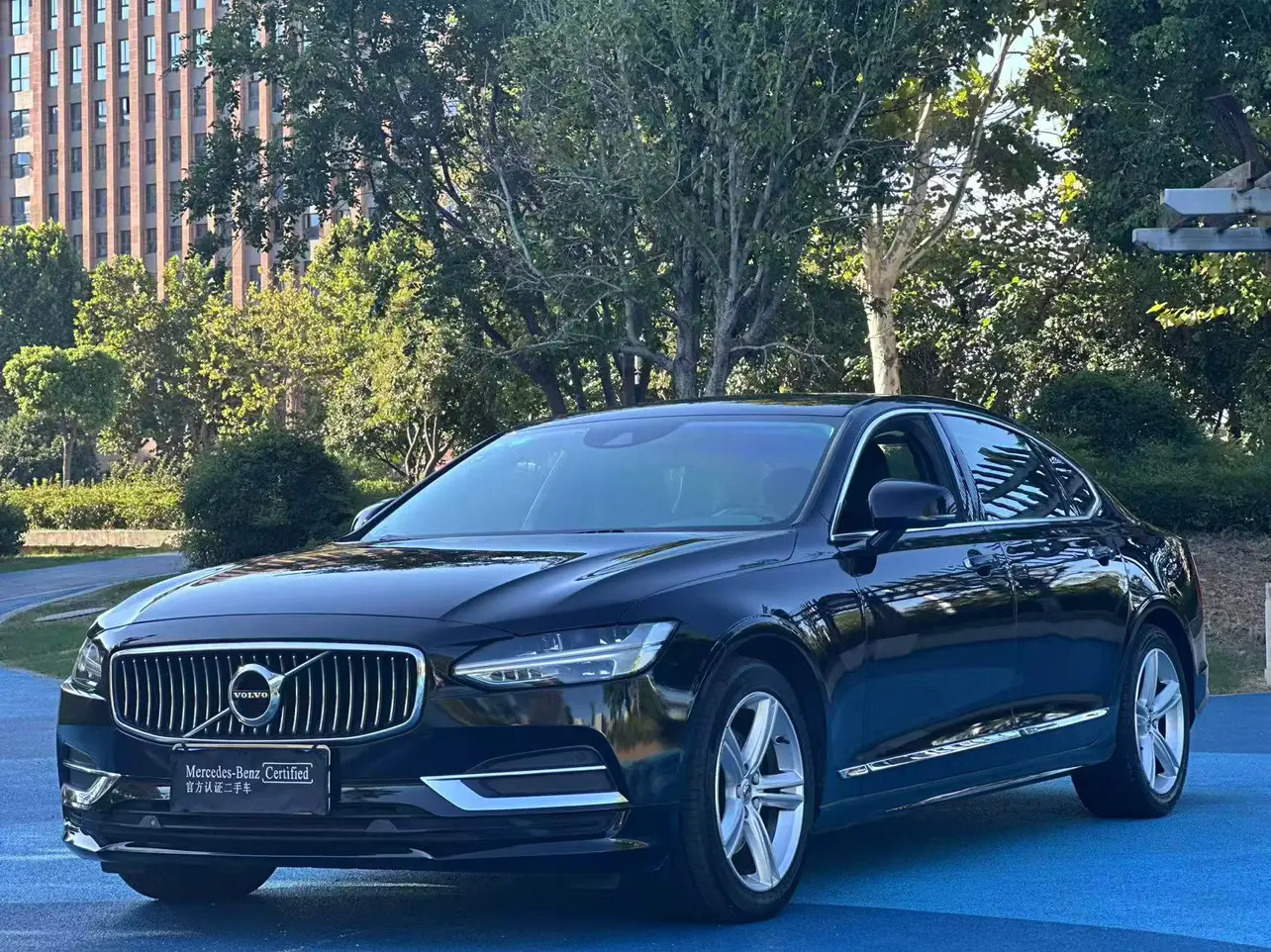 Volvo S90