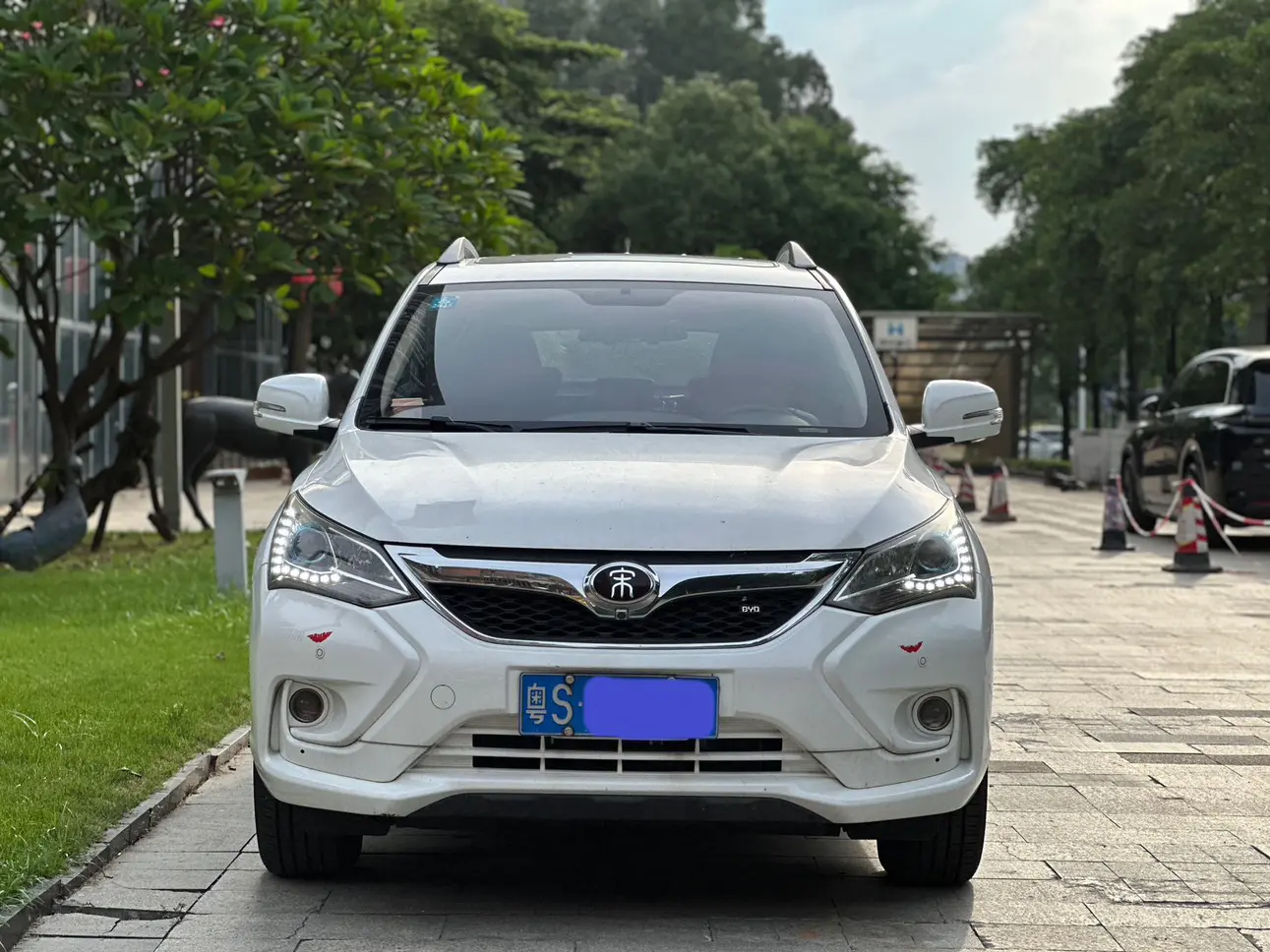 BYD Song  из Китая