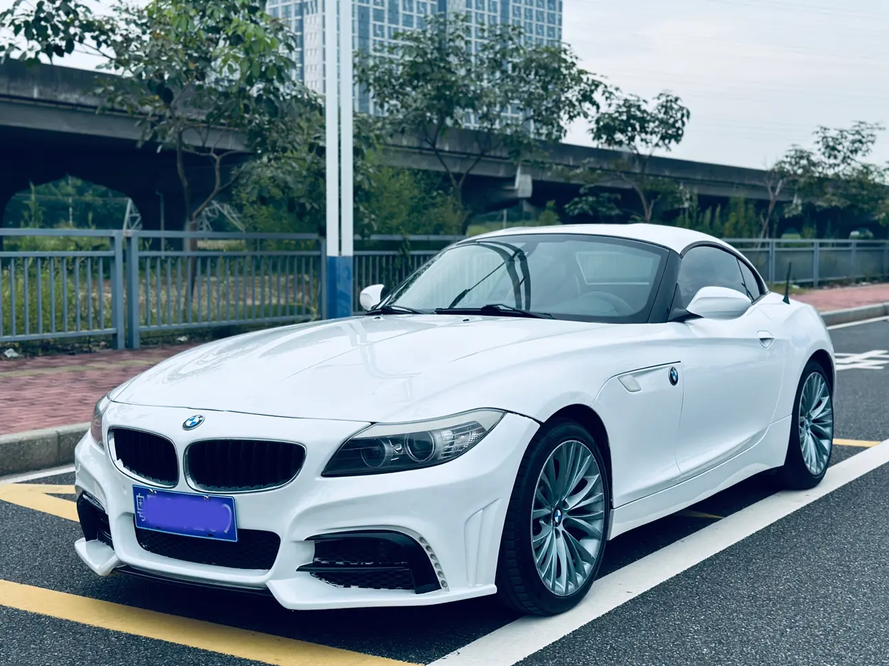 BMW Z4  из Китая