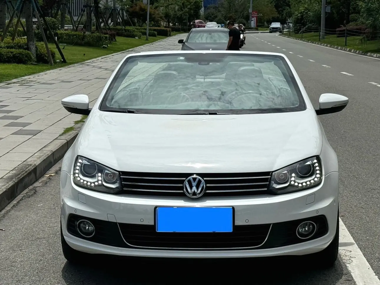 Volkswagen Eos  из Китая