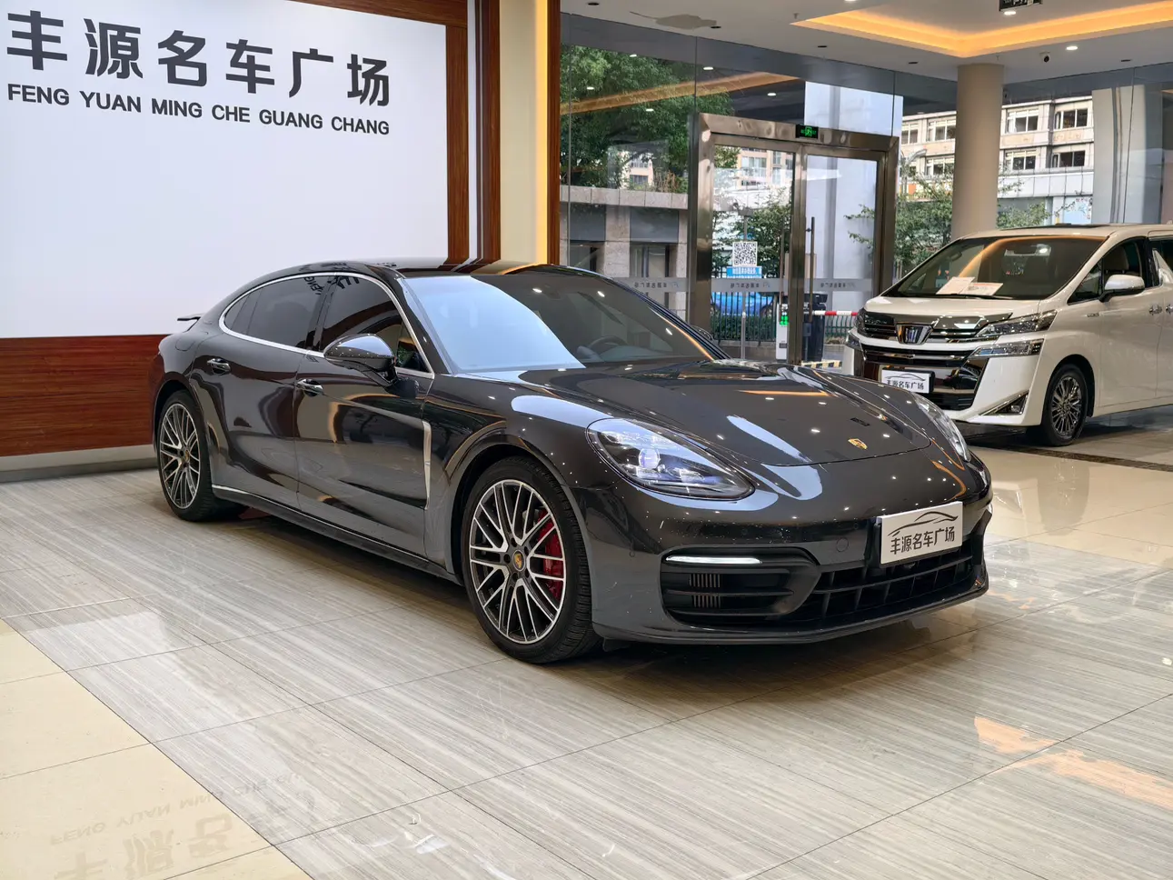 Porsche Panamera