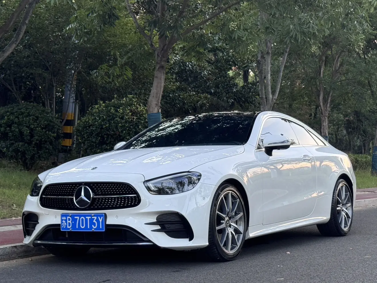 Mercedes-Benz E-Class (imported)