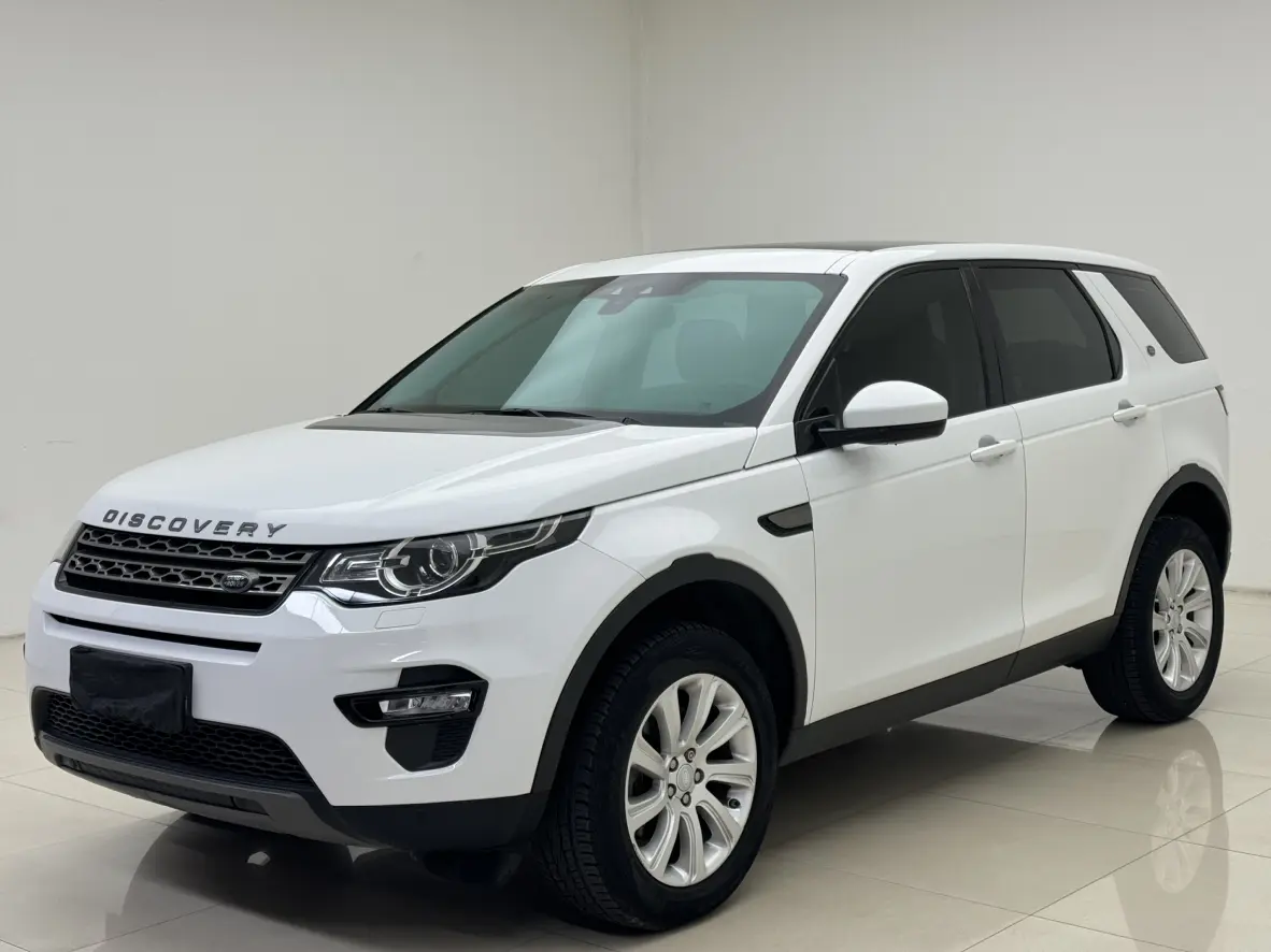 Land Rover Discover the magic