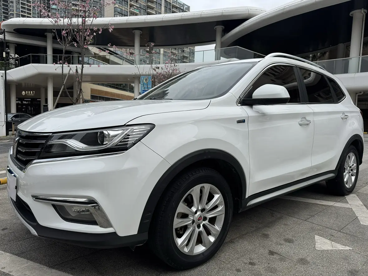 Roewe RX5  из Китая