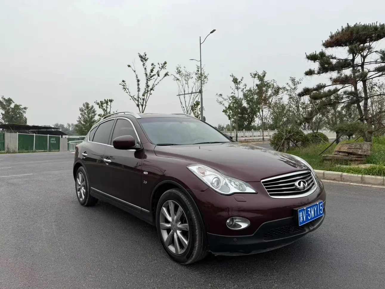 Infiniti QX50 (imported)